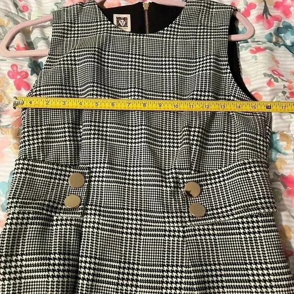 Anne Klein | Black and White Houndstooth Patterned Sheath Dress | Size 6 - Picture 6 of 7